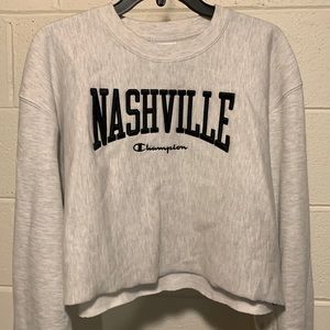 Champion Gray/Navy Nashville Crop Crew Neck size XL